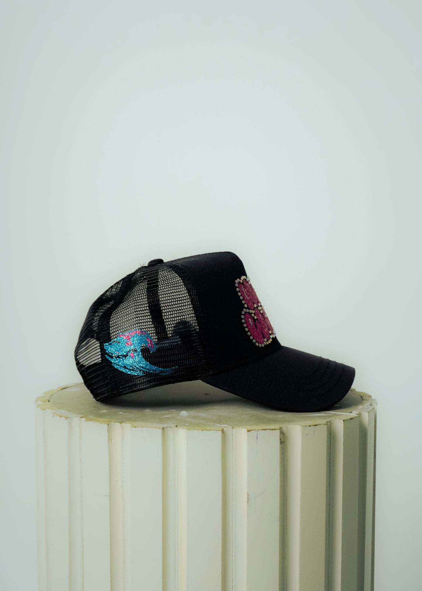 PINK LOGO TRUCKER HAT